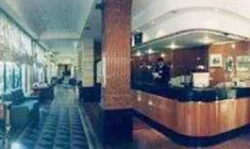 Summit Rom